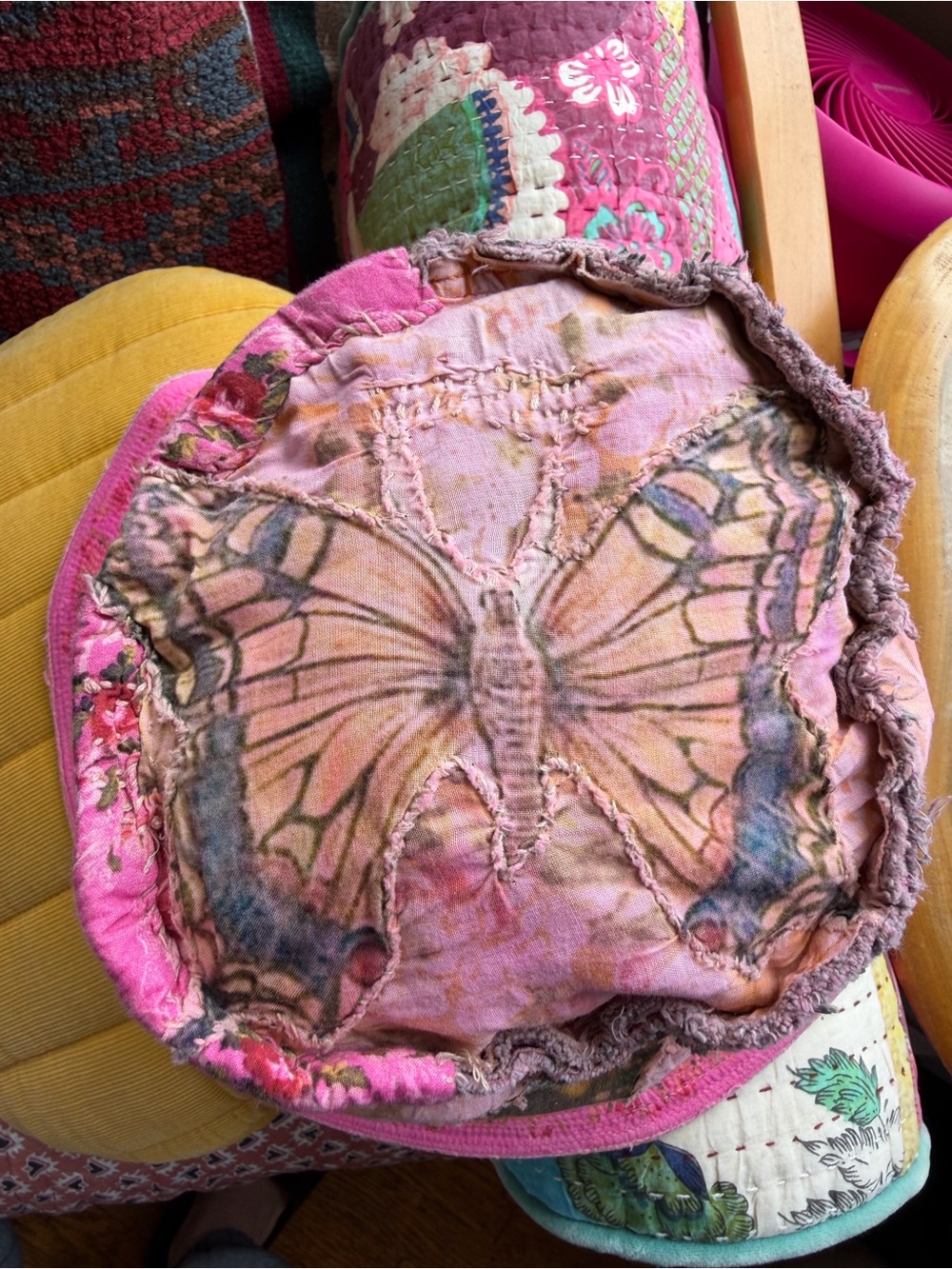 Magnolia Pearl Rose-Pink Floral Patchwork Appliqué Bucket Hat NWT $450 - Picture 6 of 9
